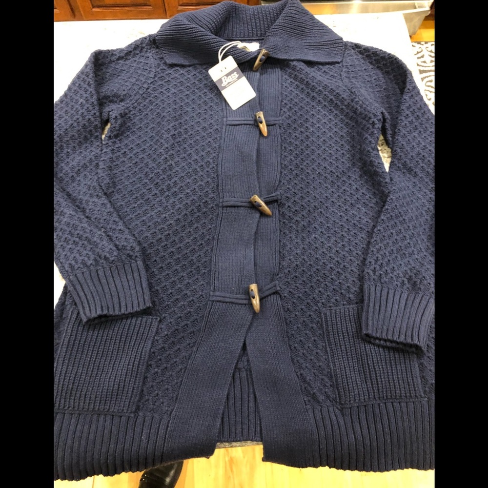 New Navy Sweater Size Large